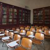 Mentre il secondo � destinato agli uffici e all�antica biblioteca che conserva documenti e saggi centenari della struttura